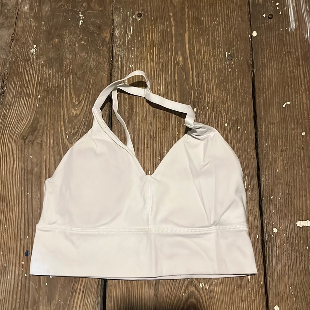 Alphalete - Sports Bra